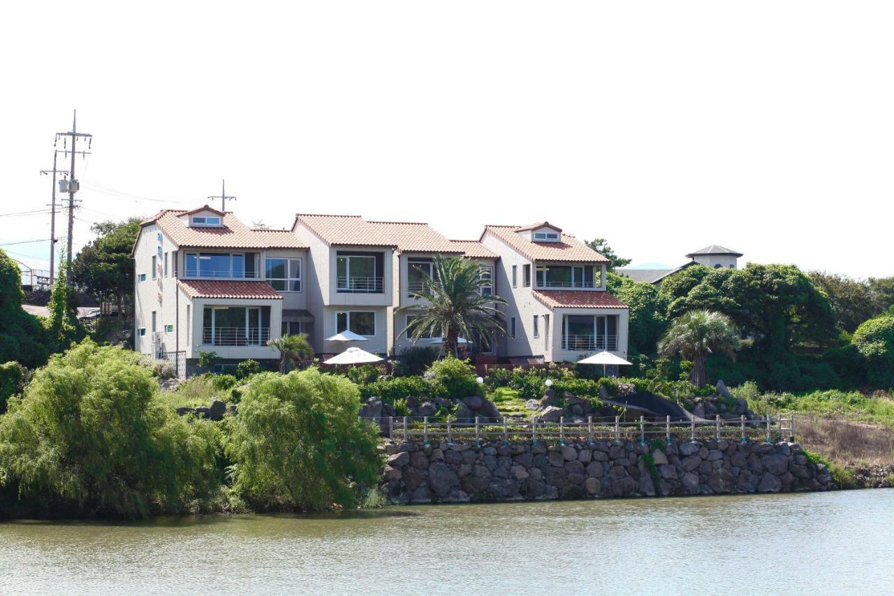 Jeju Lake Pension Bagian luar foto