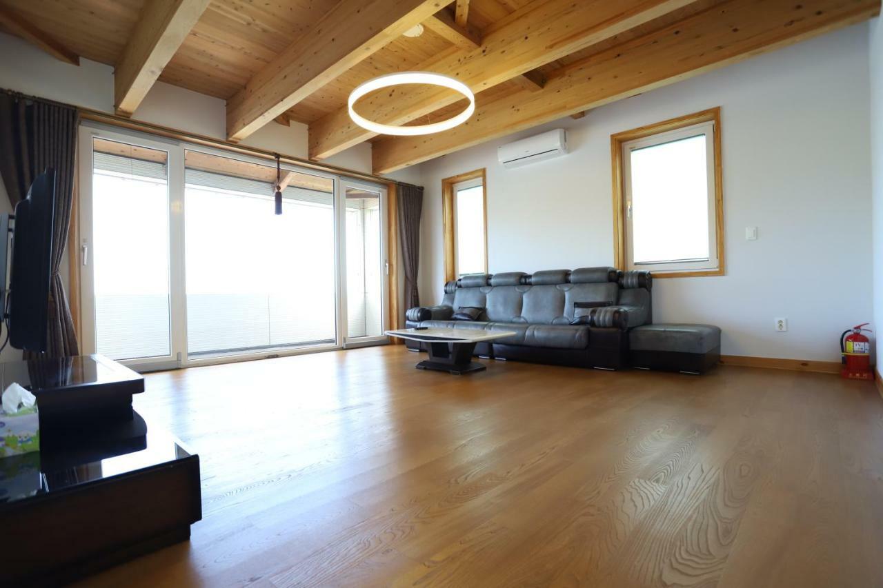 Jeju Lake Pension Bagian luar foto